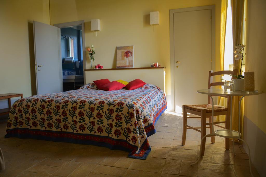 Agriturismo Casale Bonaparte Cellere Bagian luar foto
