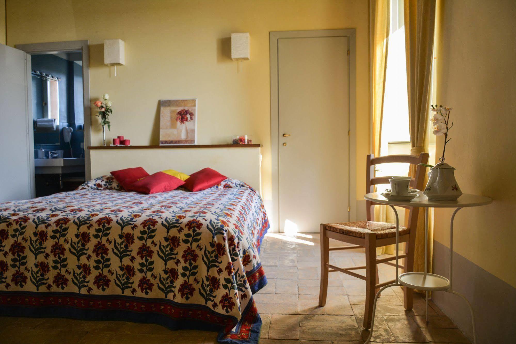 Agriturismo Casale Bonaparte Cellere Bagian luar foto