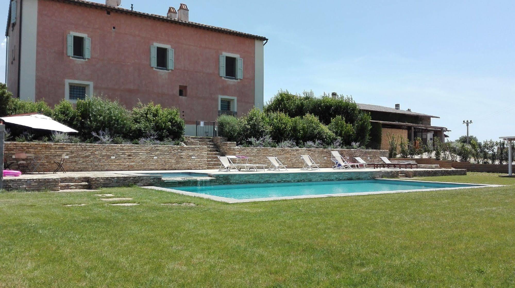 Agriturismo Casale Bonaparte Cellere Bagian luar foto