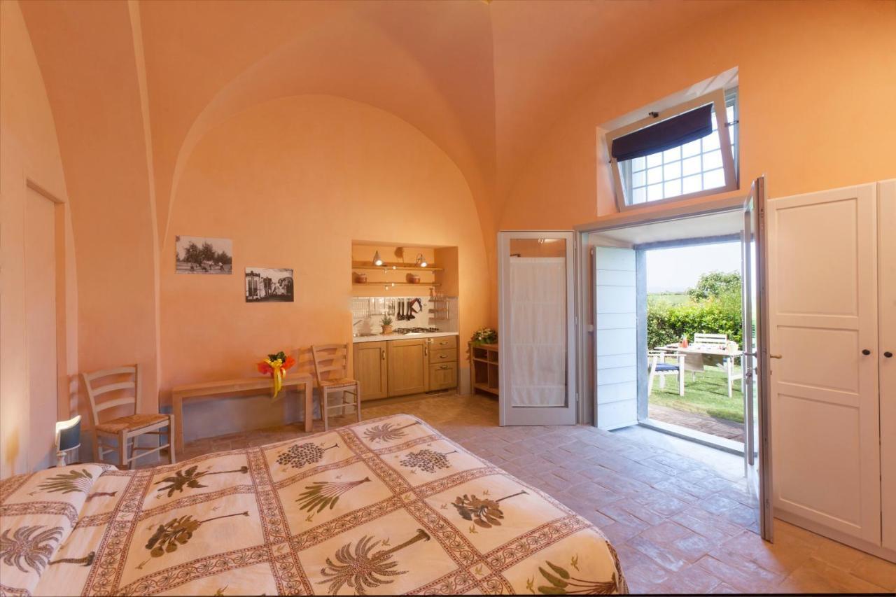 Agriturismo Casale Bonaparte Cellere Bagian luar foto